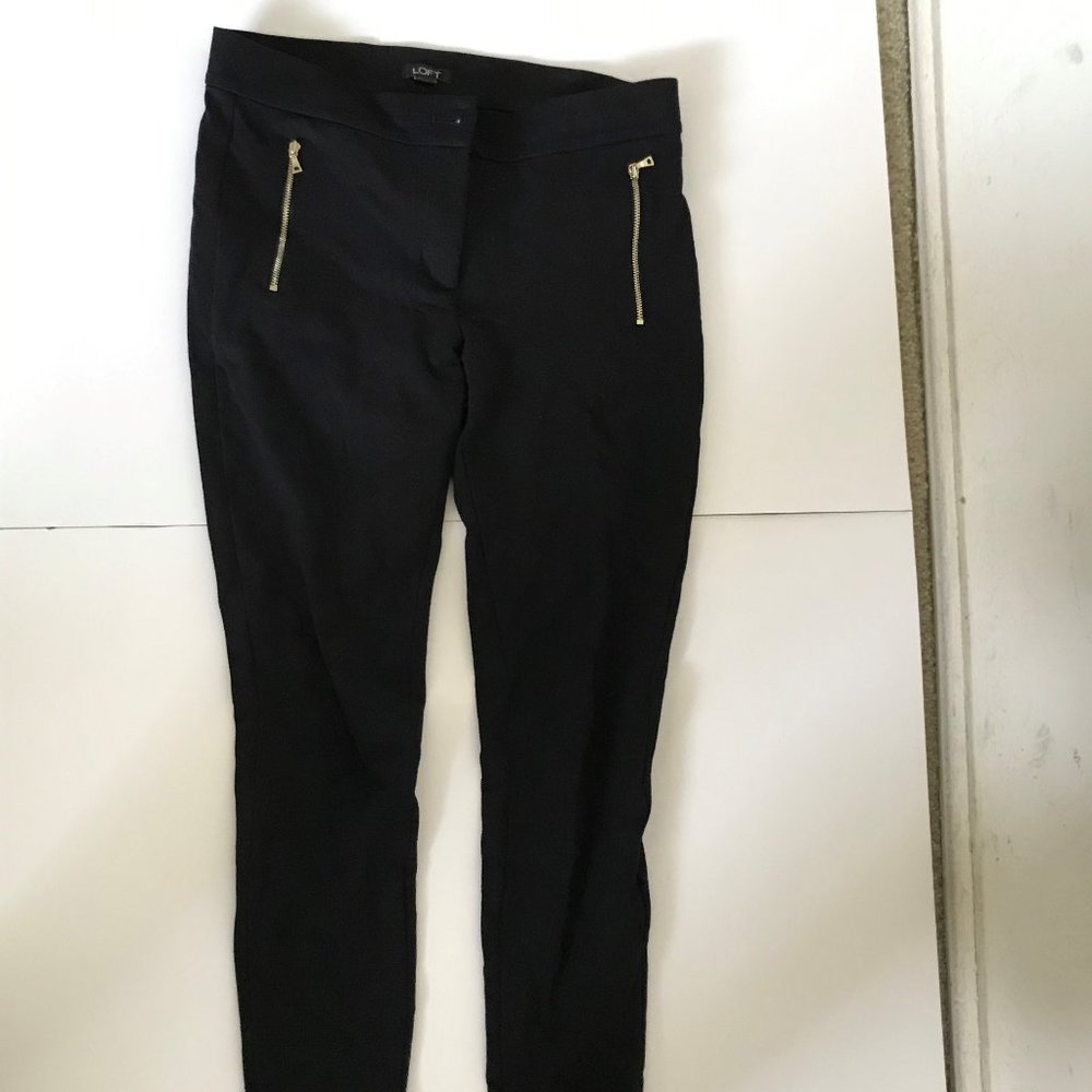LOFT Black Pants with Zippers Womens Size 4